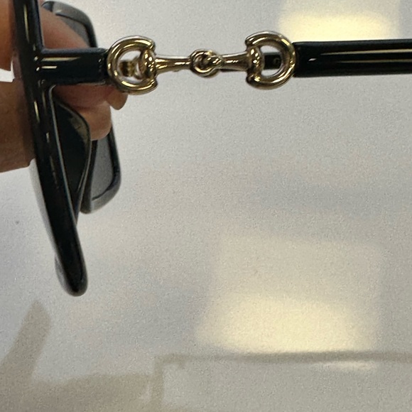 NWT Gucci iconic Horsebit sunglasses in black with light gold accent 58 mm - Picture 11 of 16